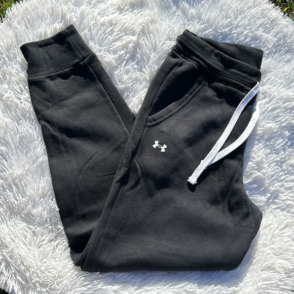 Under Armour Rival Fleece Women’s Joggers
Size Small Black with White Details - Picture 2 of 14